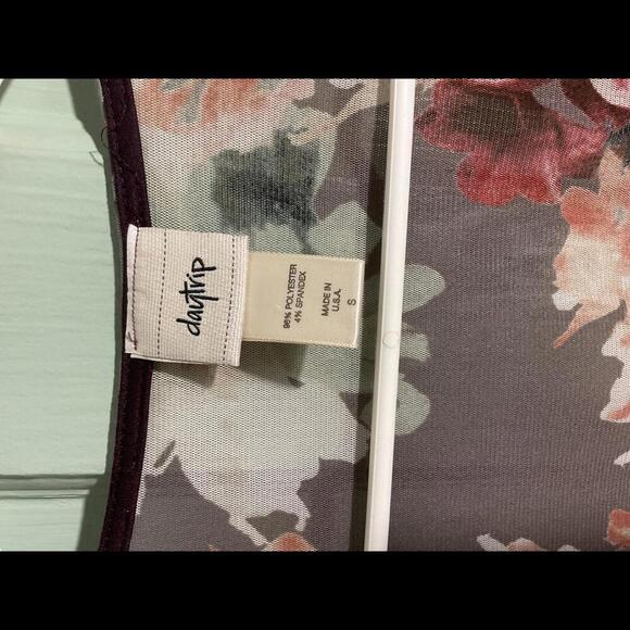 Day trip Brown Duster Length with florals Kimono Size Small - Picture 6 of 9